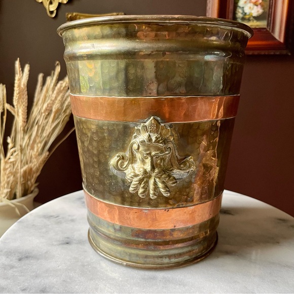 Hammered Brass and Copper Container with Poseidon-like Handles - Picture 7 of 10